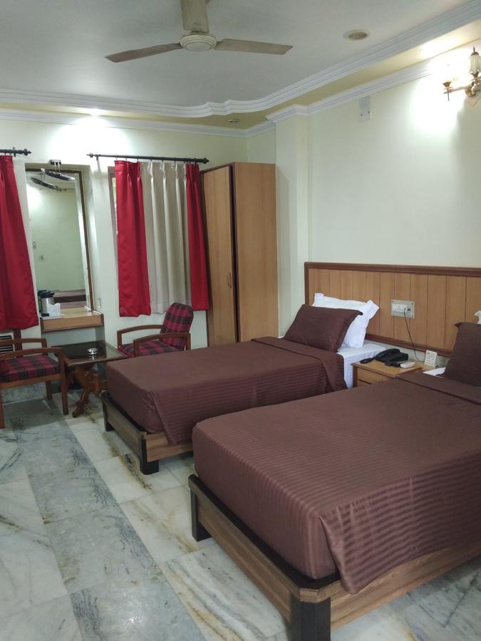 Oyo 24916 Hotel Aquatic Palace Kalyani Exterior photo