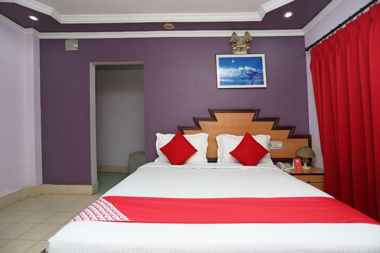 Oyo 24916 Hotel Aquatic Palace Kalyani Exterior photo